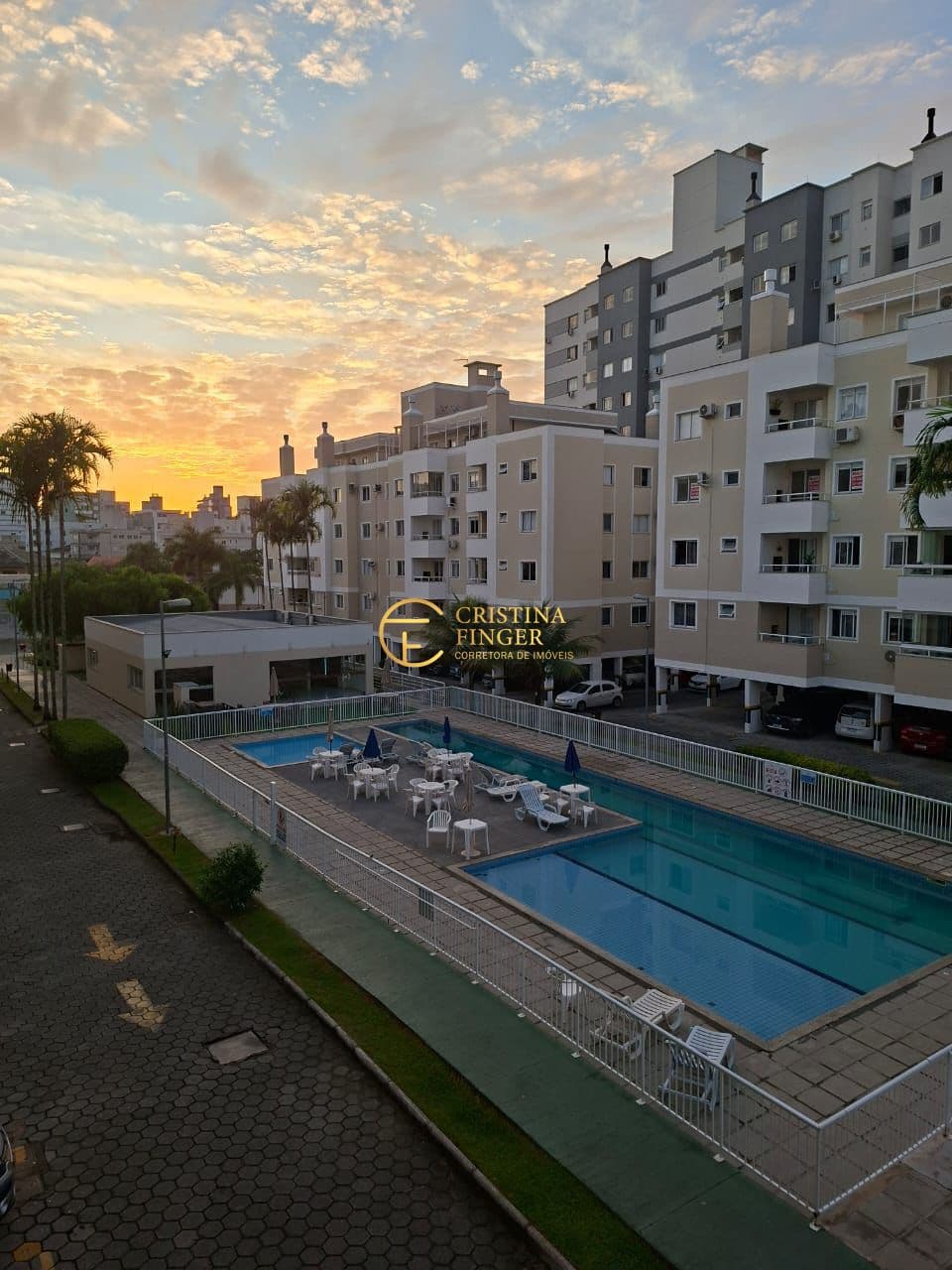 Apartamento semimobiliado 2 quartos em Condomínio clube Recanto dos Sonhos - Palhoça