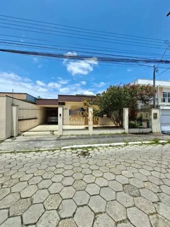 Imóvel semi averbado e mobiliado a venda no Bairro São Judas