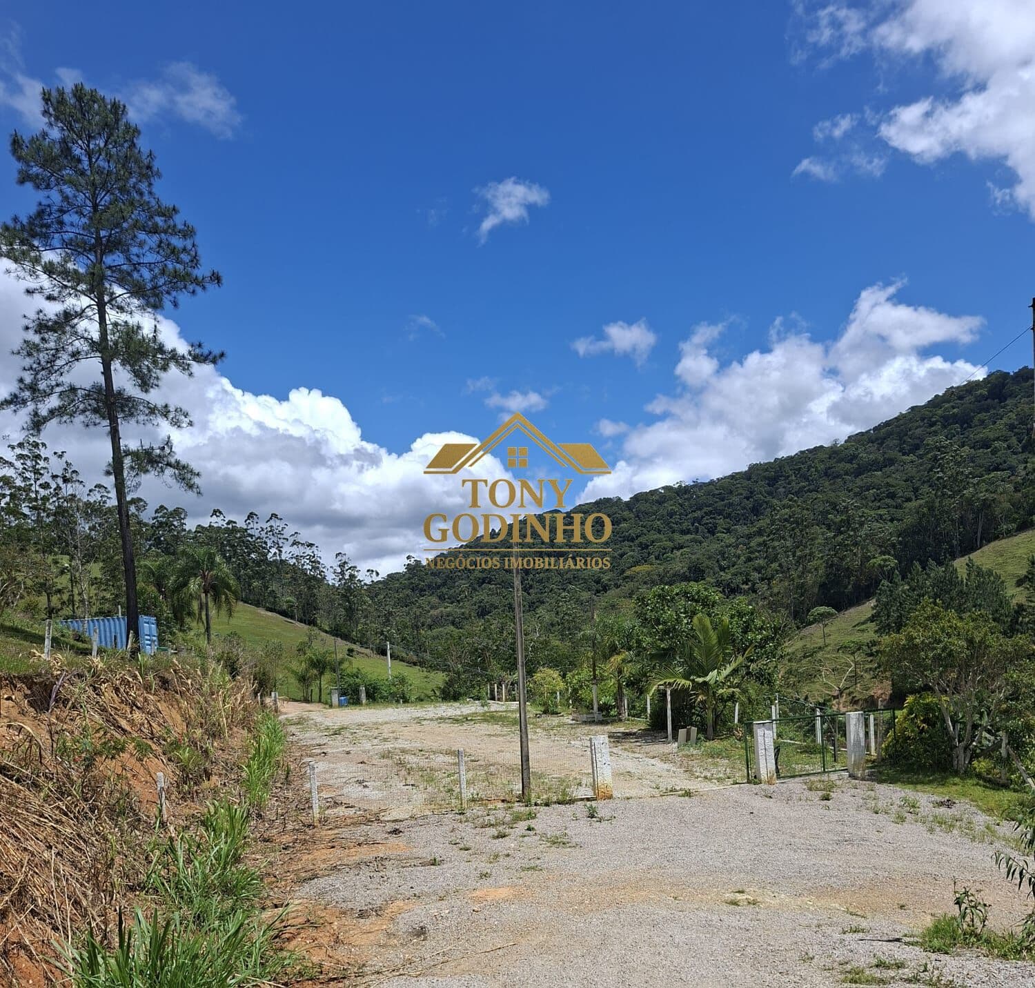 ✨ UM LUGAR ÚNICO PARA CHAMAR DE SEU – TERRENO DOS SONHOS A VENDA NO BAIRRO PACIÊNCIA / ITAJAÍ - SC ✨