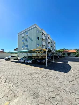 Belíssimo apartamento a venda no Bairro Cordeiros