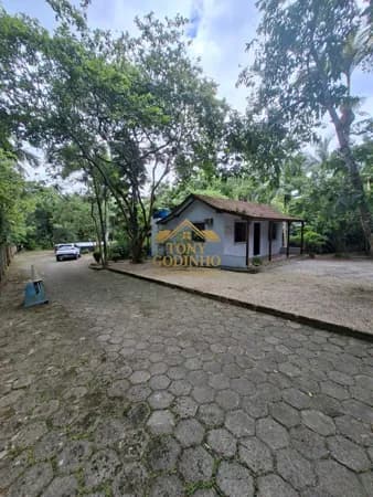 🌿 CHÁCARA COMPLETA A VENDA - APENAS 8 KM DO CENTRO DE ITAJAÍ – 2.500m² COM LAGOA E RIACHO
