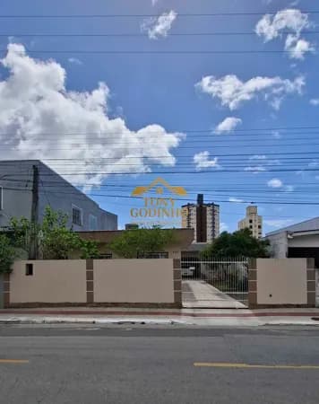 🏡 Excelente Casa com Edícula e Grande Potencial – Bairro Cordeiros (Parte Alta) | Itajaí-SC