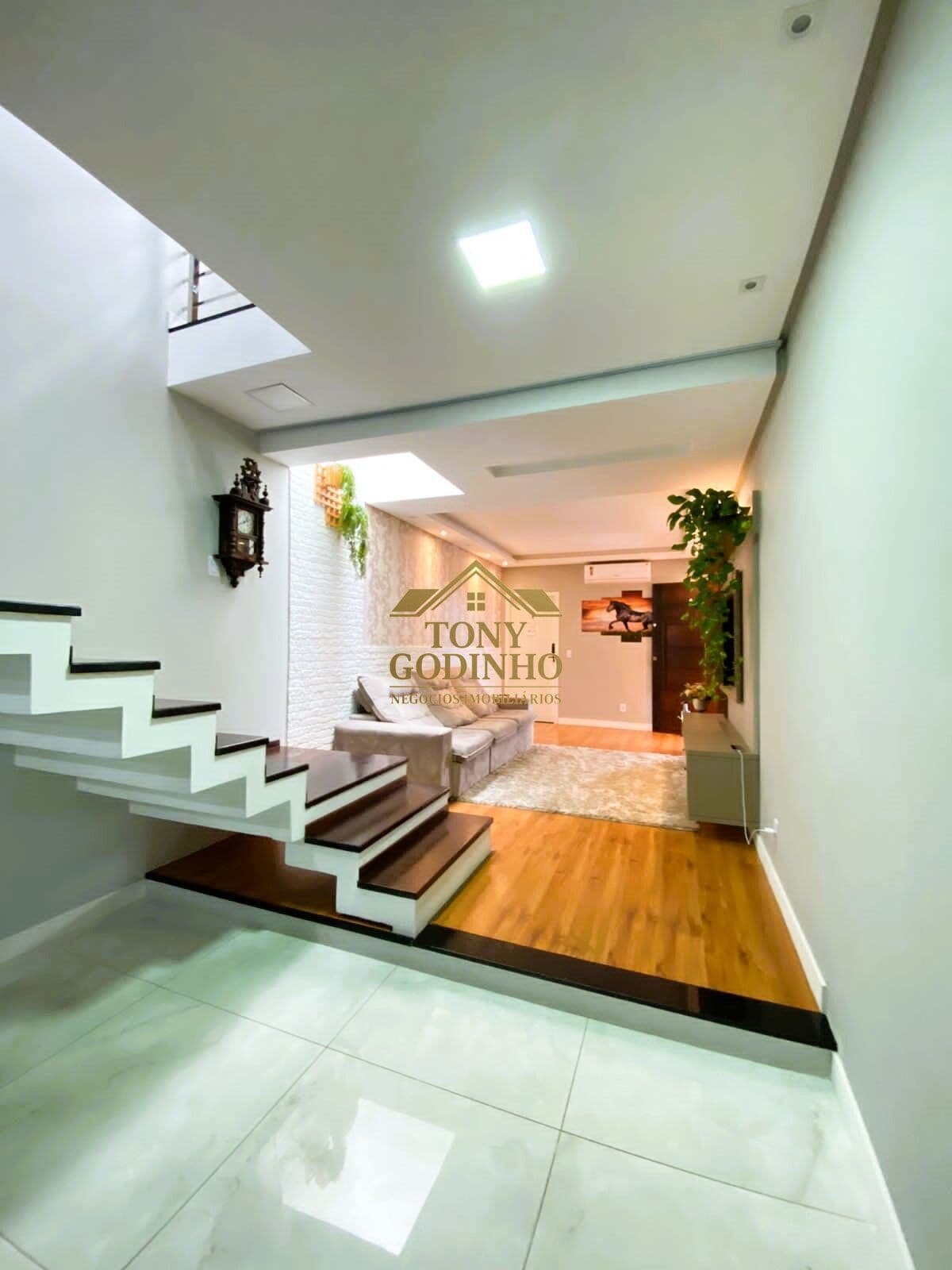 🏠 Belíssima casa alto padrão à venda no Bairro Cidade Nova em Itajaí SC!