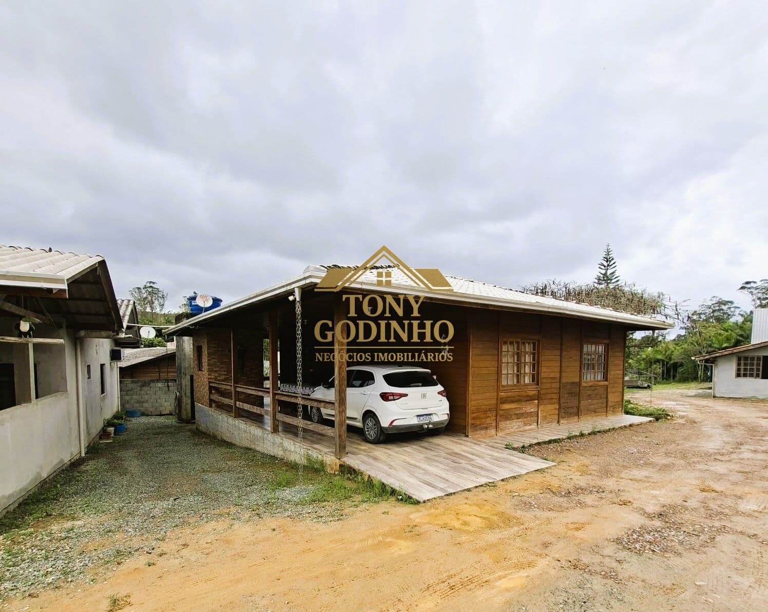 ✨ Oportunidade incrível de adquirir uma bela casa no Bairro Paciência em Itajaí SC! ✨