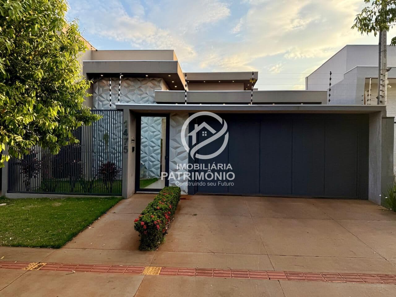 CASA NO PQ. ALVORADA