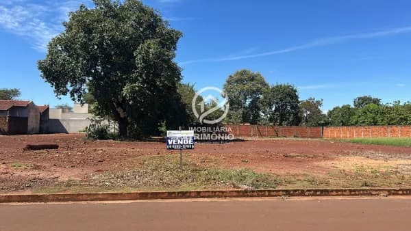 Terreno no Altos do Indaiá. Parte alta do Bairro.