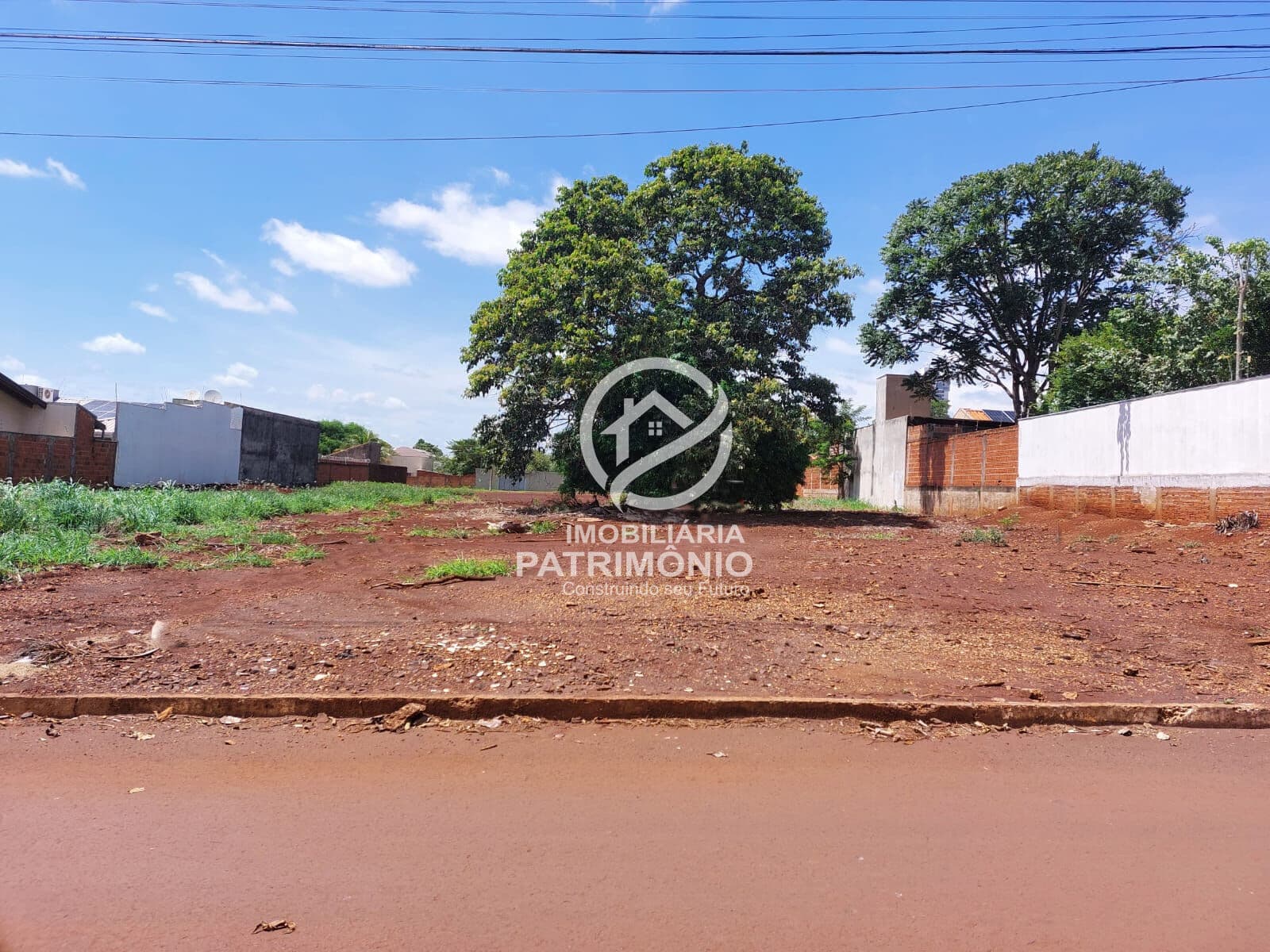 TERRENO NO ALTO DAS PAINEIRAS