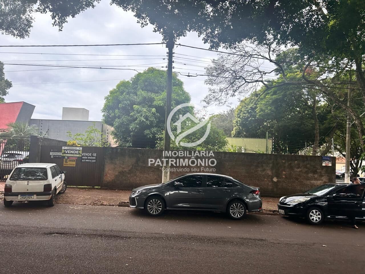 Casa em Jardim América, Dourados/MS.
