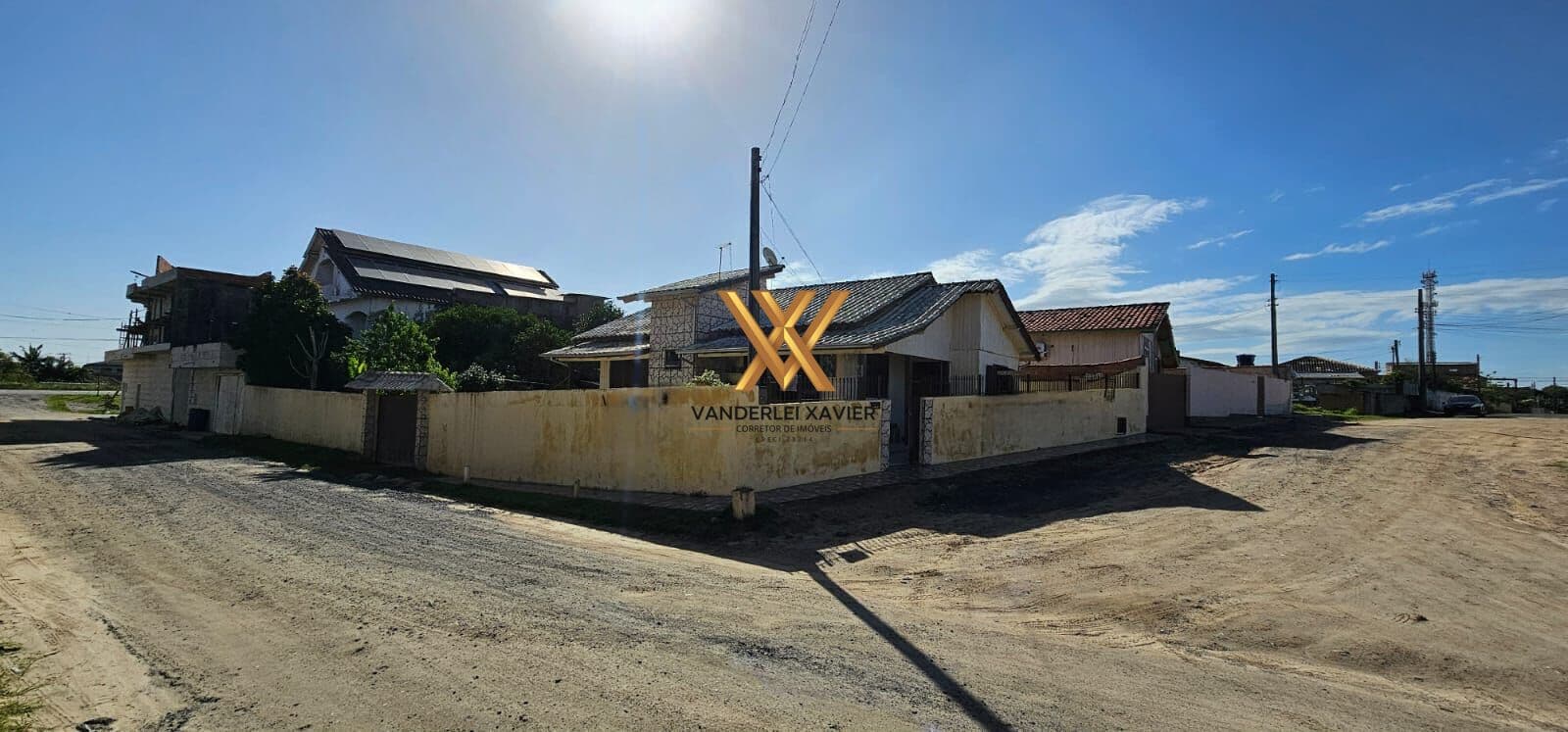 Casa a venda bairro moto alto Laguna /sc