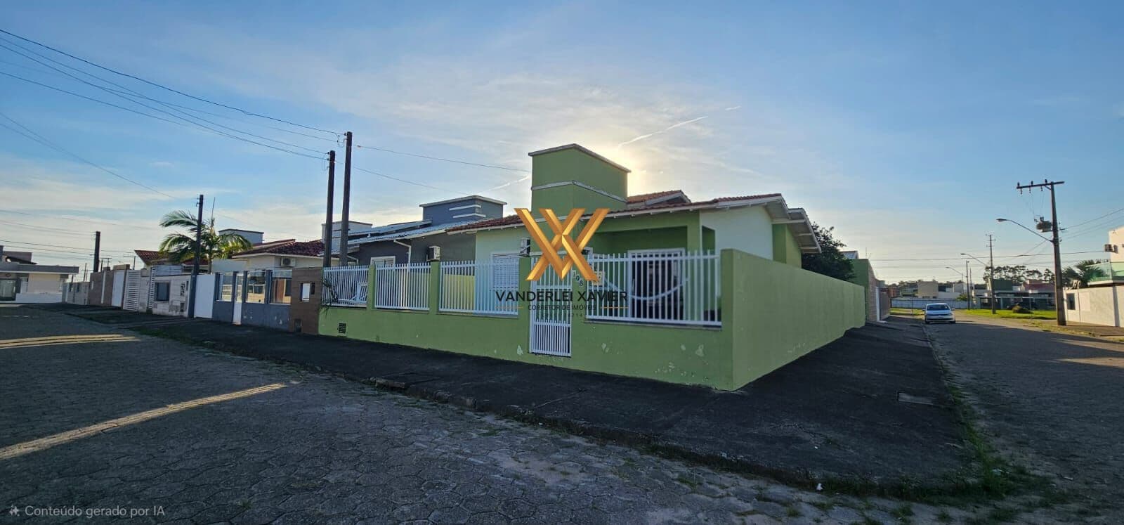 CASA DE ALVENARIA A VENDA EM LAGUNA/SC