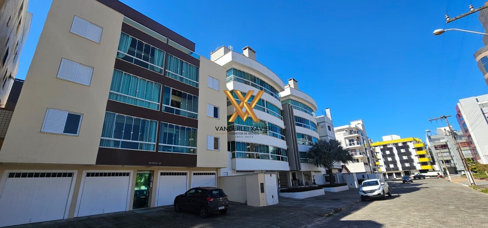 Apartamento no bairro Mar Grosso, Laguna-SC.