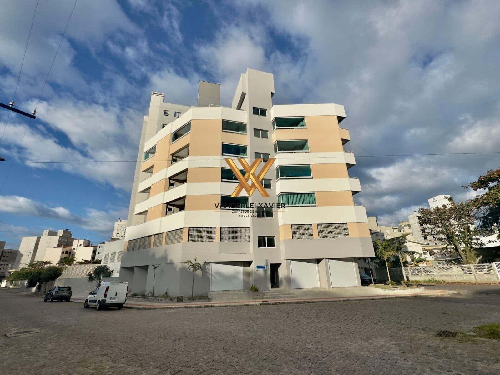 Oportunidade no Mar Grosso – Apartamento de Esquina a 350m da Orla!