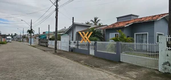 CASA A VENDA NO BAIRRO JARDIM AMÉRICA PORTINHO LAGUNA /SC