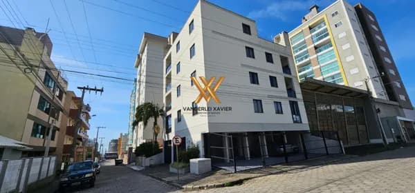 🏠 Apartamento à Venda – De Frente para a Rua