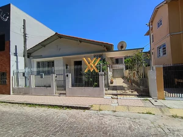 Casa à venda no Centro, Laguna/SC