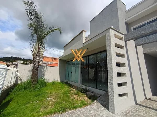 Casa de Alto Padrão à Venda no Bairro Oficinas – Tubarão/SC