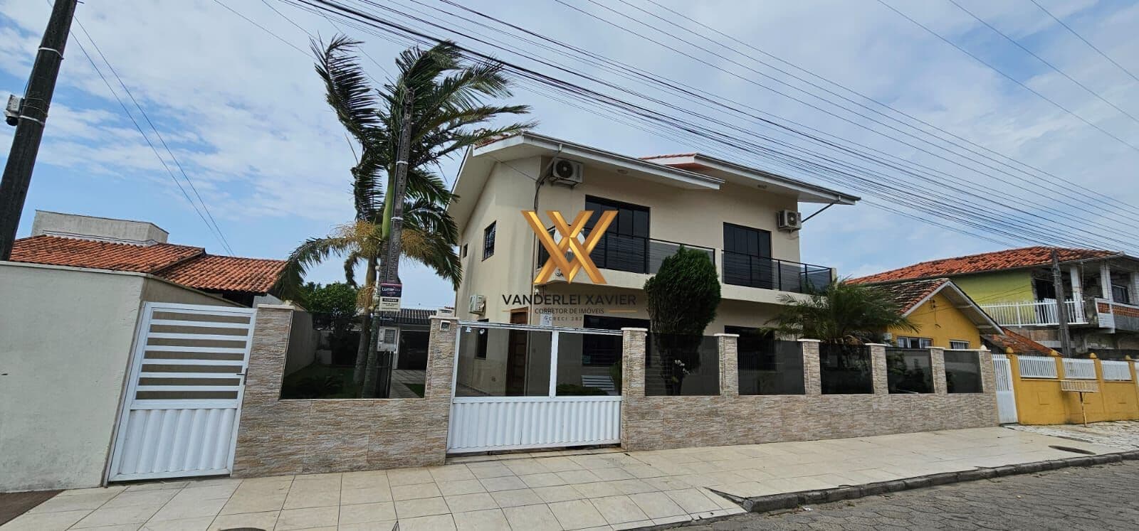 Casa Alto Padrão em Portinho, Laguna/SC
