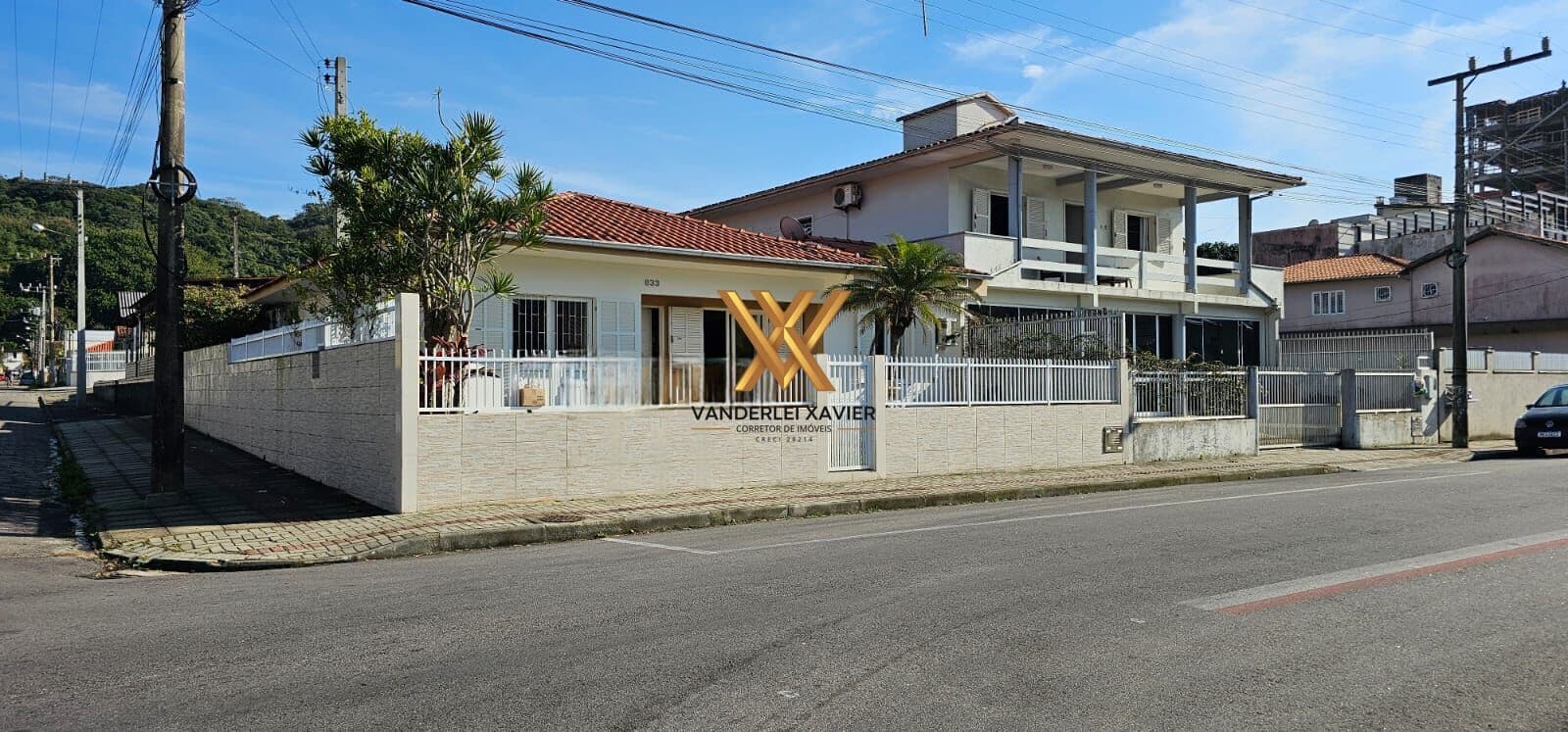 🏡 Casa de esquina à venda no bairro Mar Grosso – Laguna/SC