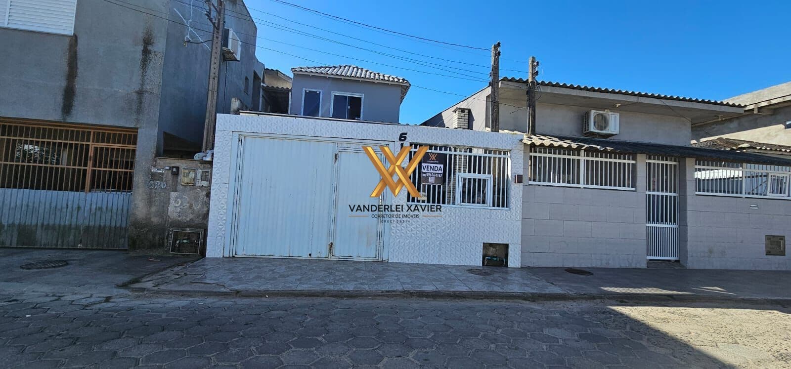 Casa de 2 piso a venda vila vitória Laguna /sc