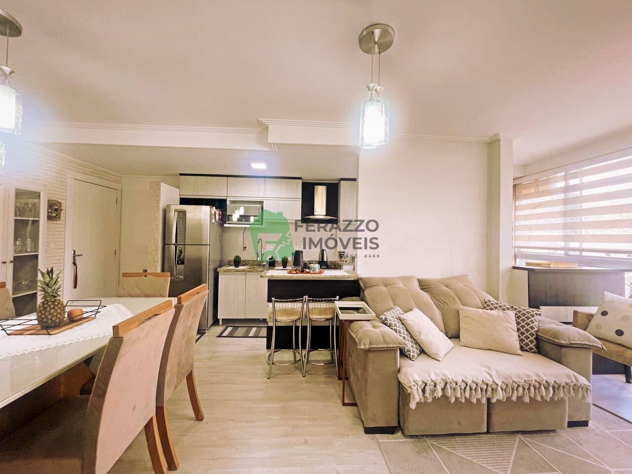Apartamento semi mobiliado em ótima localização
