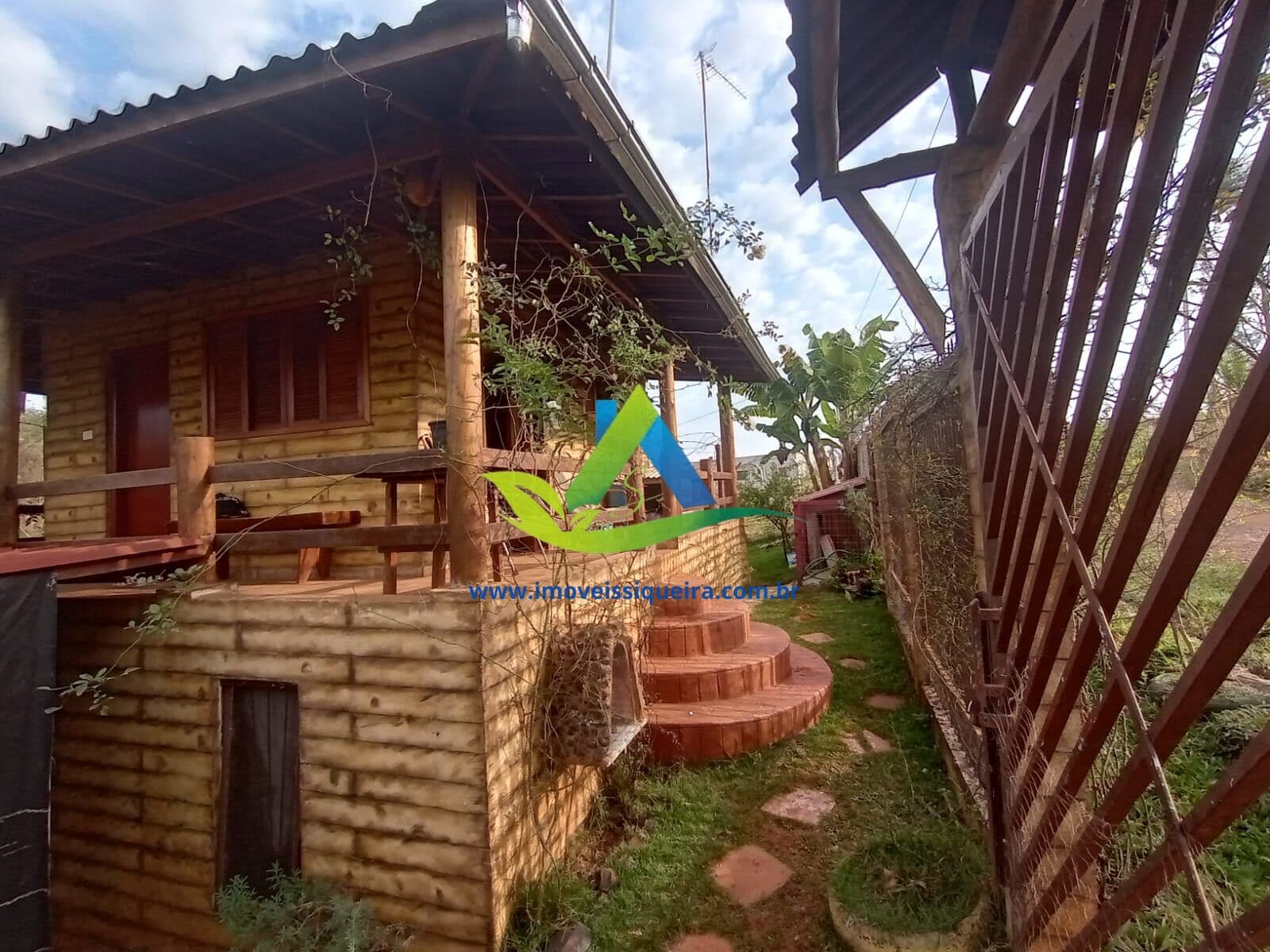 Chácara com casa pertinho de Londrina