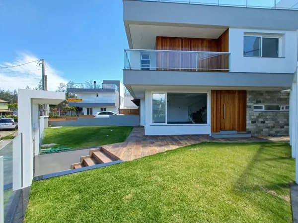Casa com 3 dormitórios à venda, 148 m² por R$ 2.860.000,00 - Morrinhos - Garopaba/SC