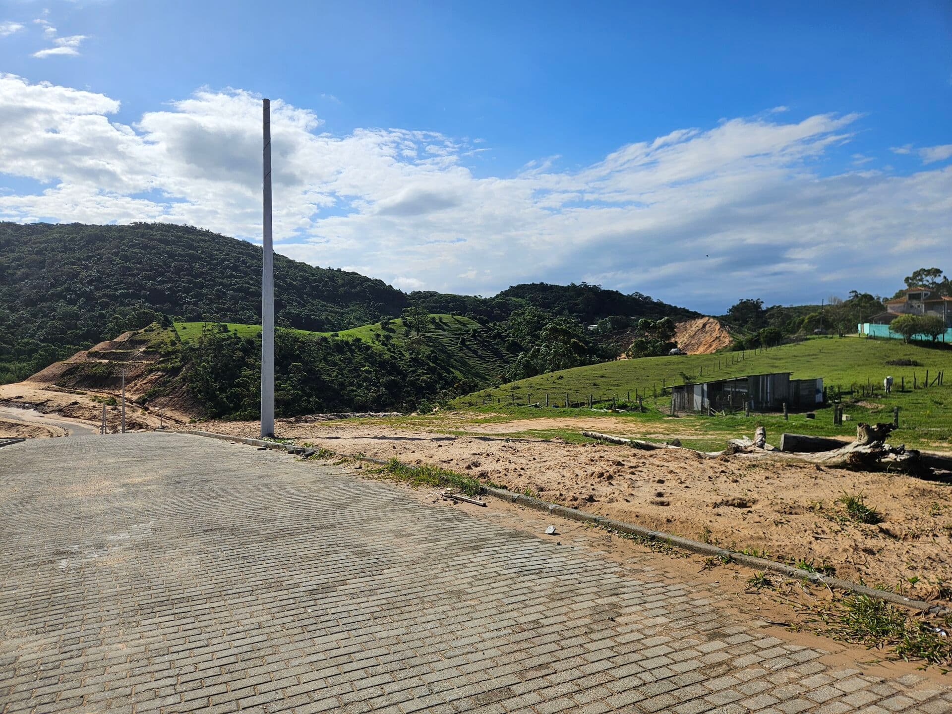 Lote de 322 M² situado no loteamento Bella Vista, pertinho da praia, Imbituba-SC
