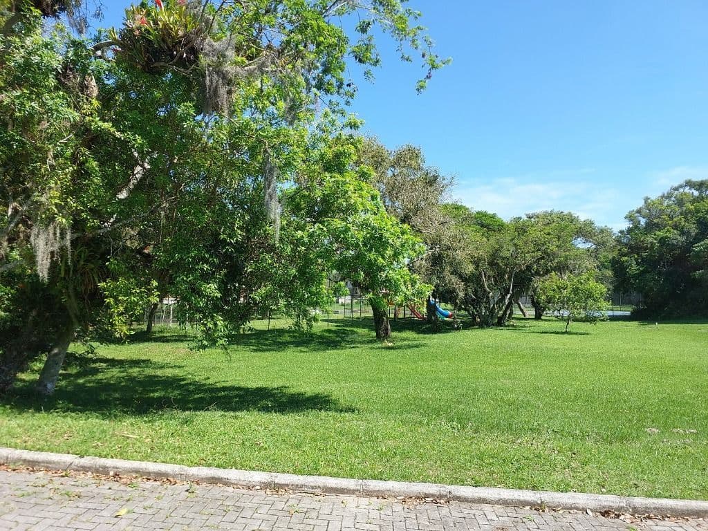 Terreno à venda, 715 m² por R$ 1.500.000,00 - Praia da Ferrugem - Garopaba/SC