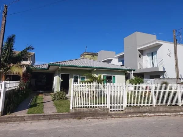 Casa com 2 dormitórios à venda, 100 m² por R$ 690.000,00 - Palhocinha - Garopaba/SC