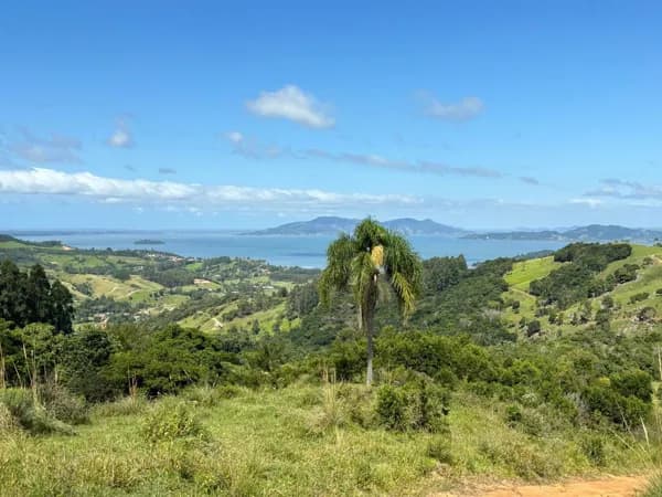 Sítio de 10 Hectares com linda vista para a Lagoa. Imaruí - SC