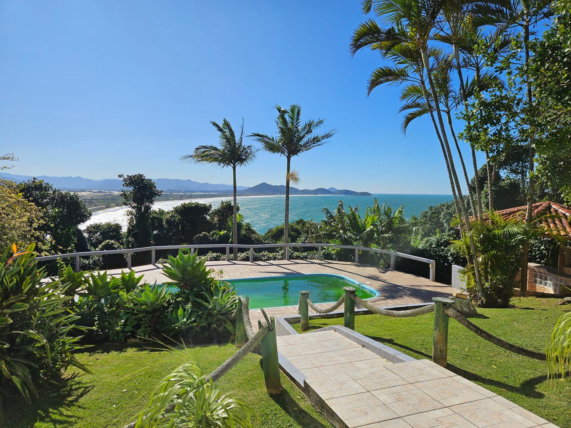 Casa de Alto Padrão com vista Privilegiada para o mar