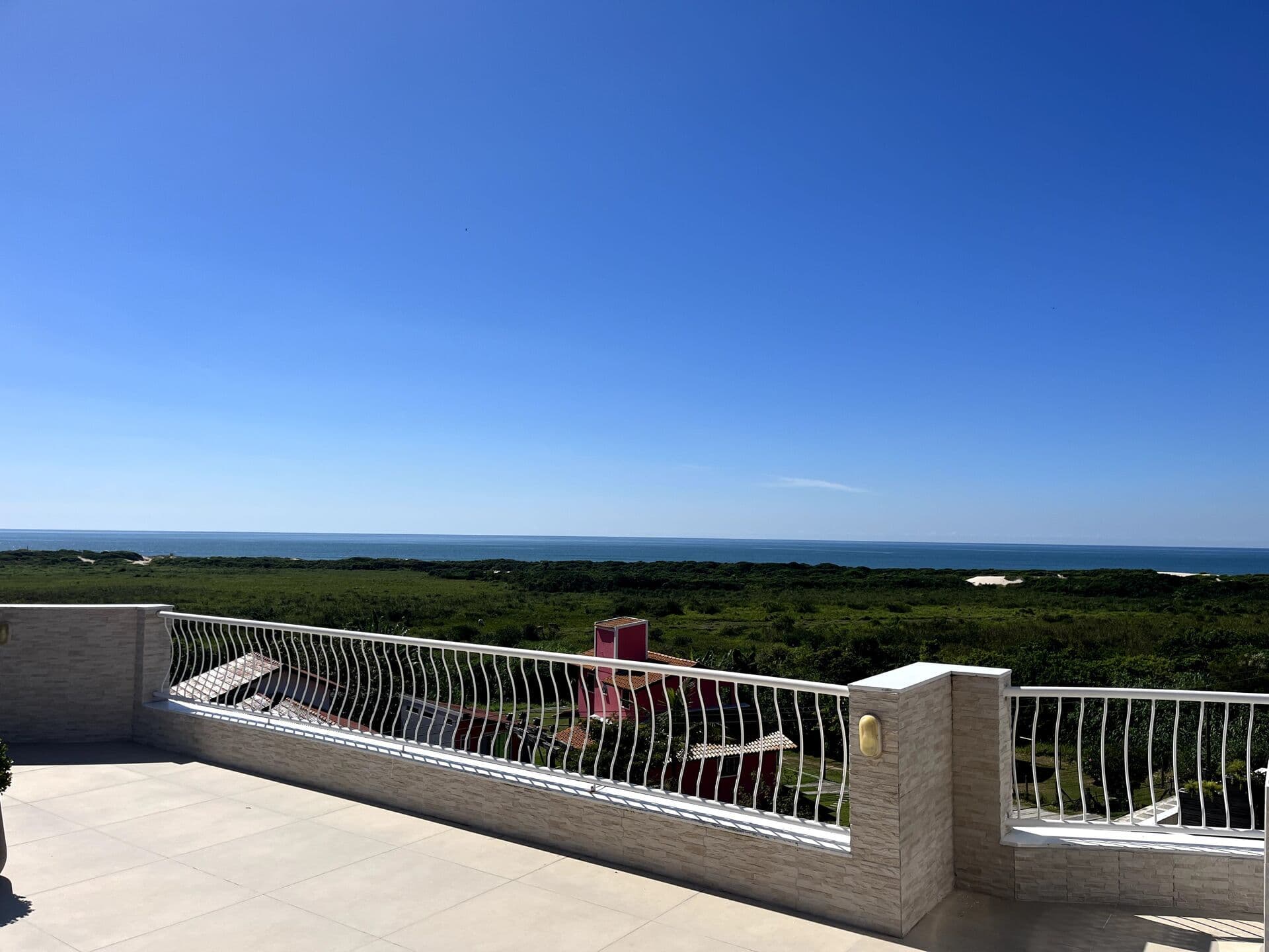 Maravilhosa Cobertura com Vista Permanente para o Mar e Ilha do Campeche!