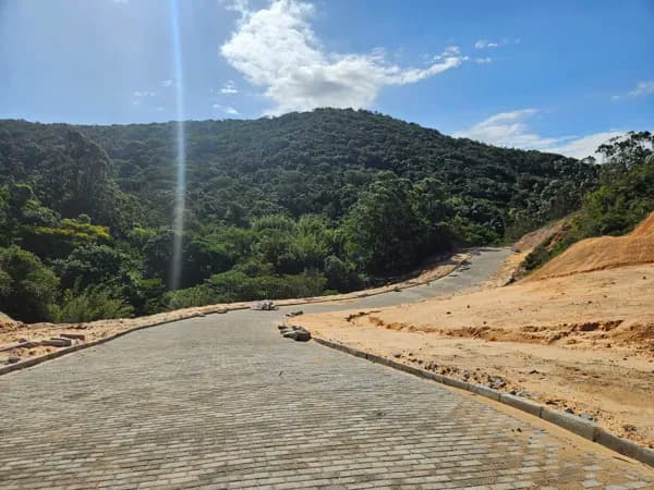 Lote de 410,93M² situado no loteamento Bella Vista, pertinho da praia, Imbituba-SC