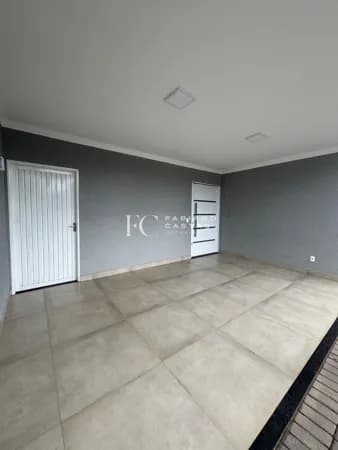 Belíssima Casa no bairro residencial SETSUL!!