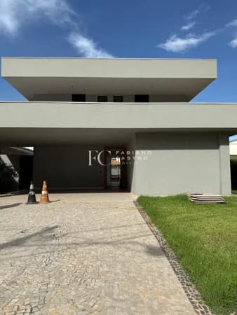 Linda CASA à VENDA no Condomínio Residencial Gaivota I!!