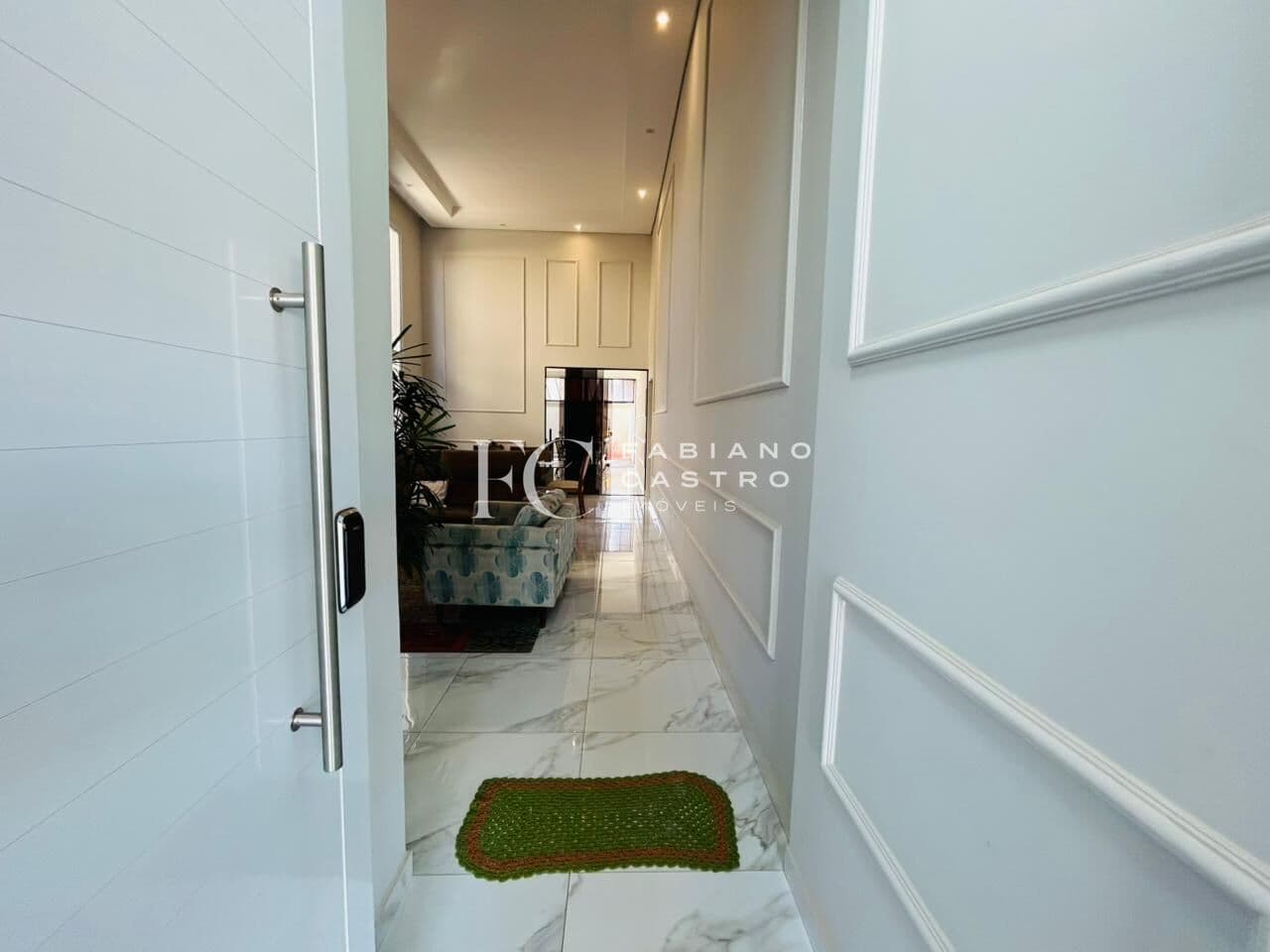 Linda Casa no Condomínio Recanto do Lago