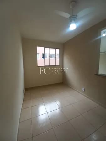 Apartamento À VENDA no Condomínio Residencial Parque Rio Bandeira!!