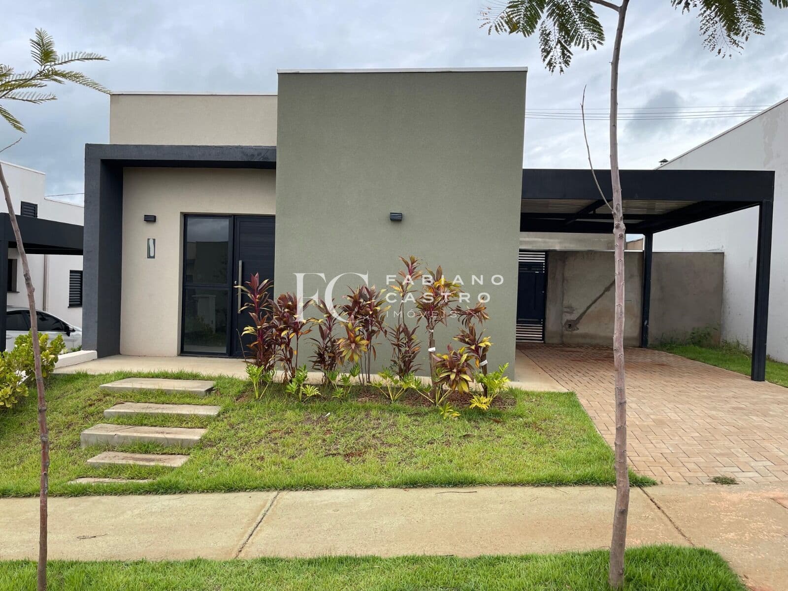 Casa à VENDA no condomínio Fenhouse!!!