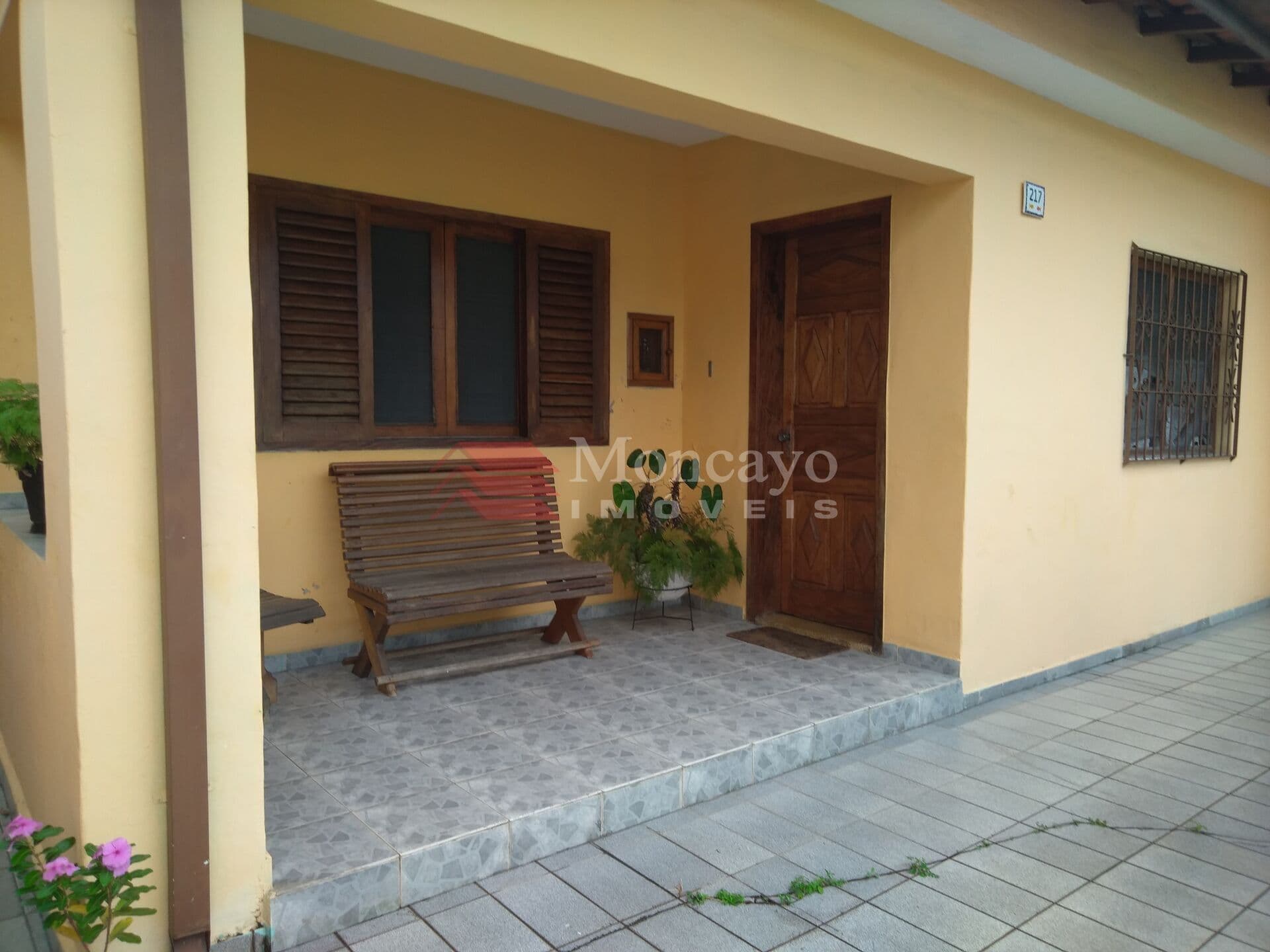 Casa com 3 quartos para venda no Centro, Caraguatatuba - SP.