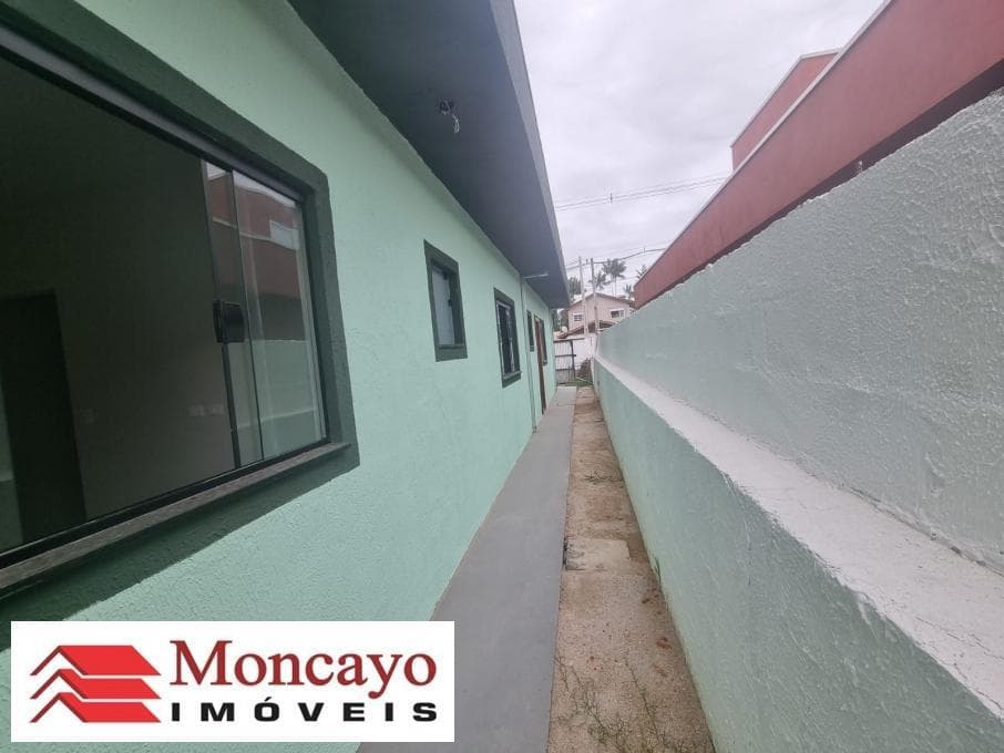 Casa nova para venda no Golfinho, Caraguatatuba