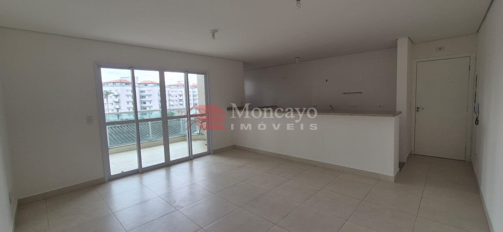 Apartamento com 3 quartos à venda no Centro de Caraguatatuba.