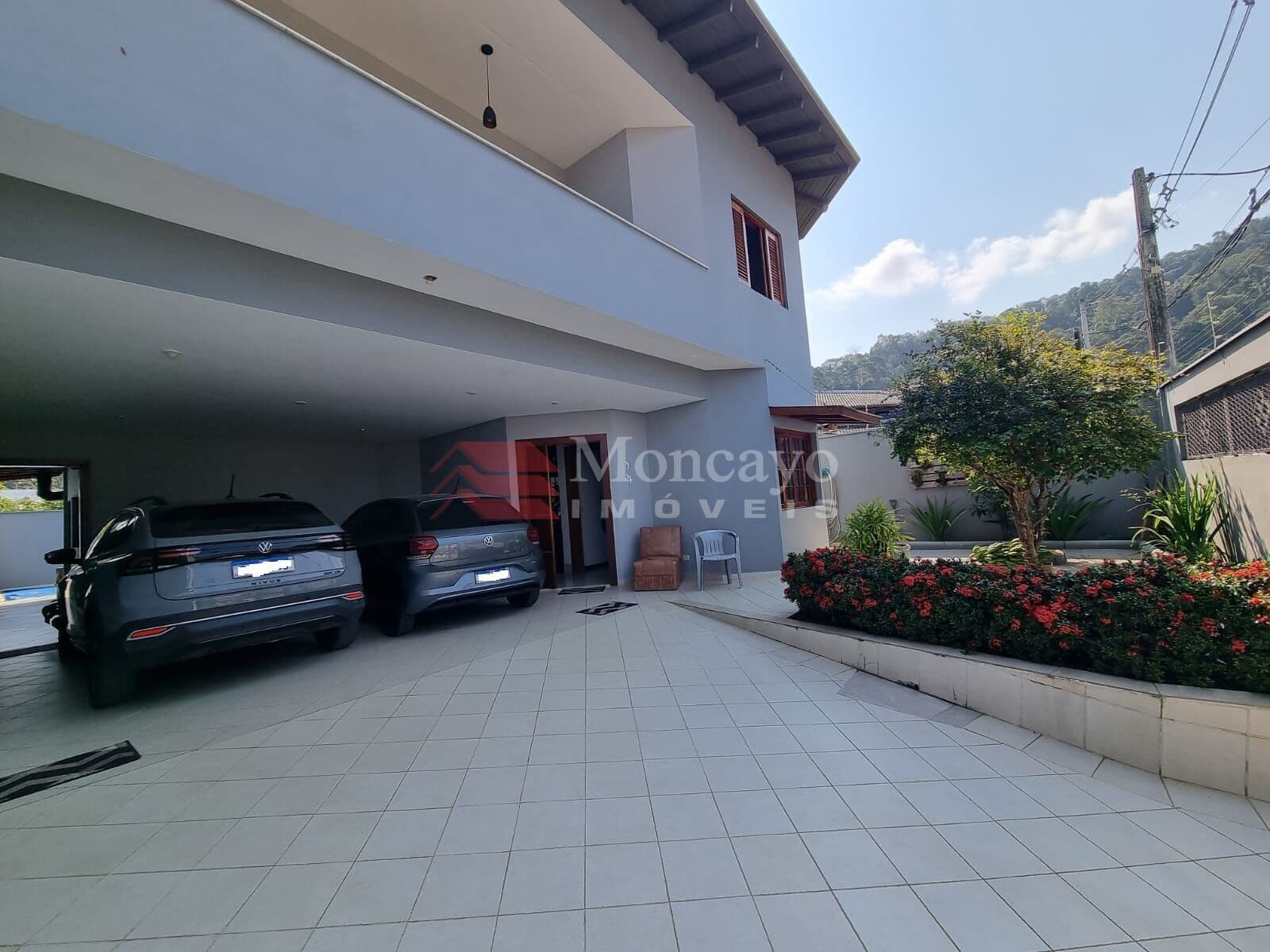 Sobrado para venda no Jardim Califórnia, Caraguatatuba