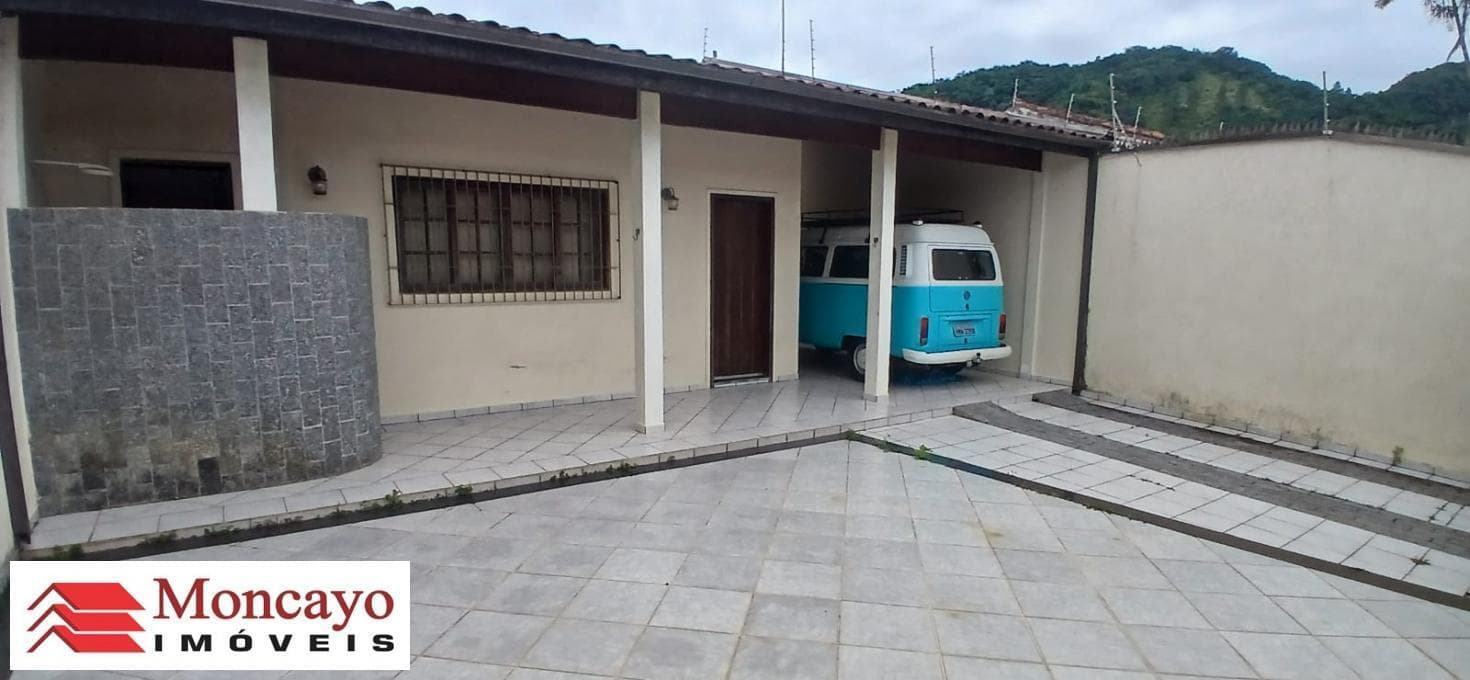 Casa com 3 quartos para venda no Centro, Caraguatatuba