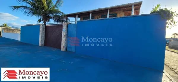 Sobrado com 4 quartos frente mar para locação no Jardim Britãnia, Caraguatatuba - SP