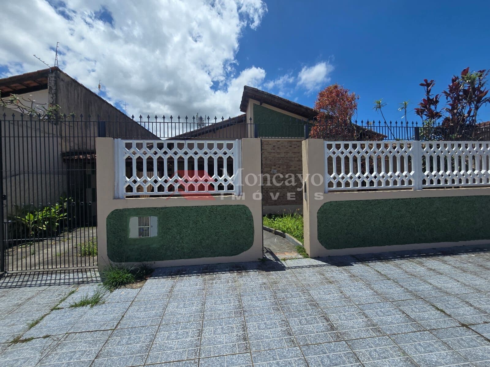 Casa à venda no Indaiá, Caraguatatuba.
