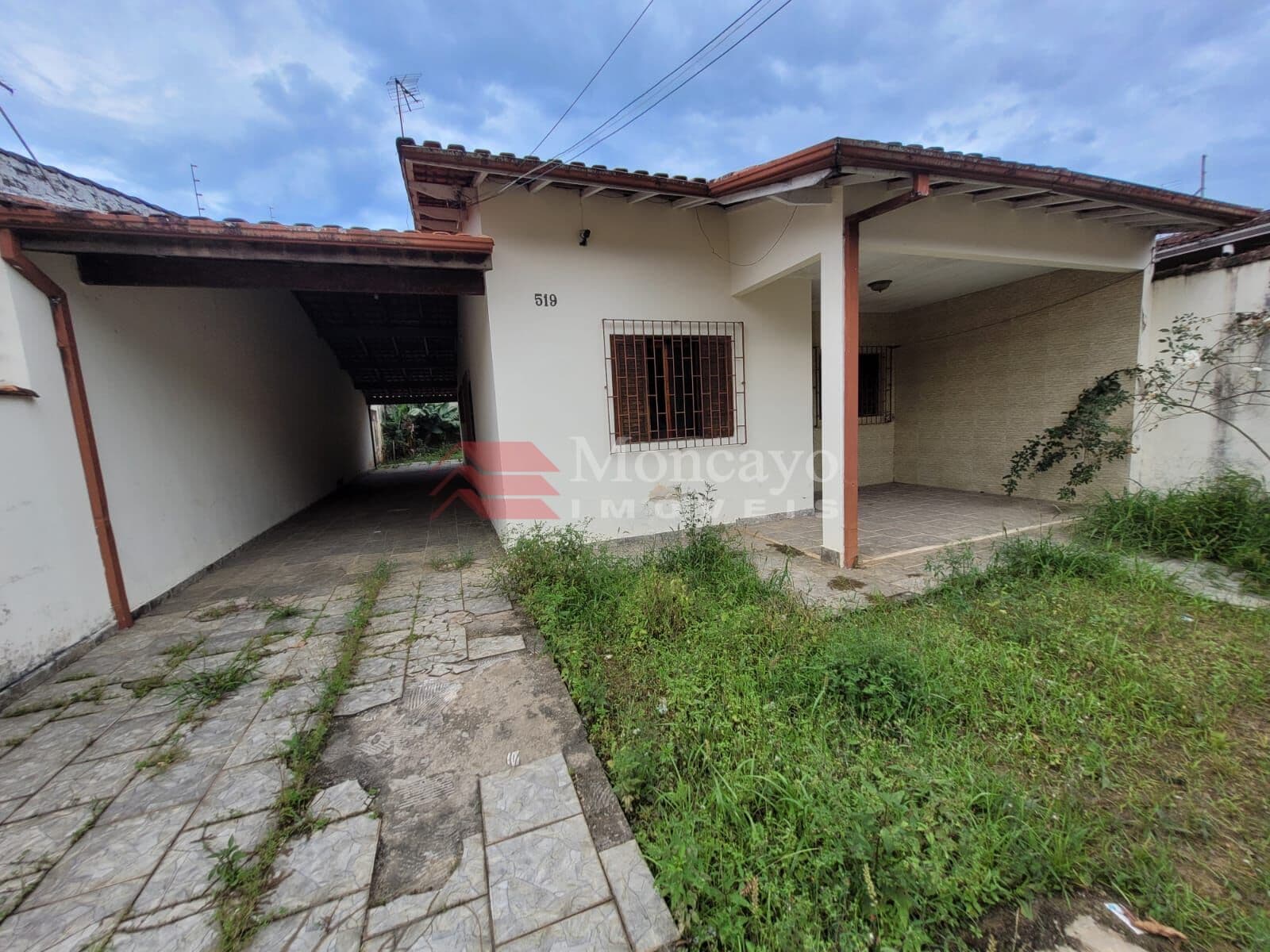 Casa com 3 quartos para venda no Estrela D'alva, Caraguatatuba - SP.
