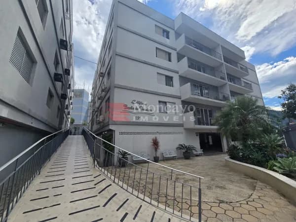 Apartamento no Centro à venda com 2 dormitórios.