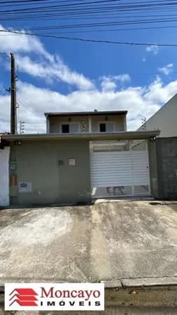 Sobrado com 2 suítes para venda no Jardim Jaqueira, Caraguatatuba - SP.
