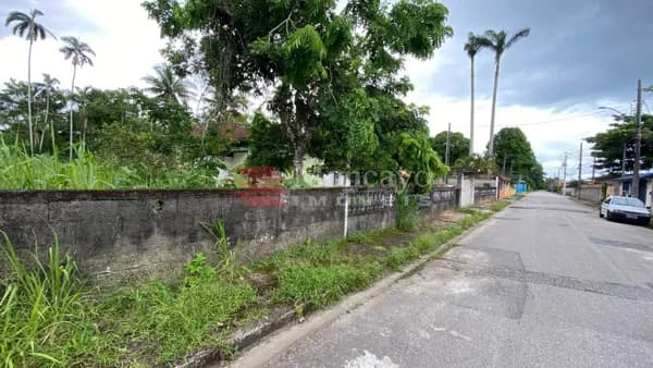 Terreno com 840m² para venda no Getuba.