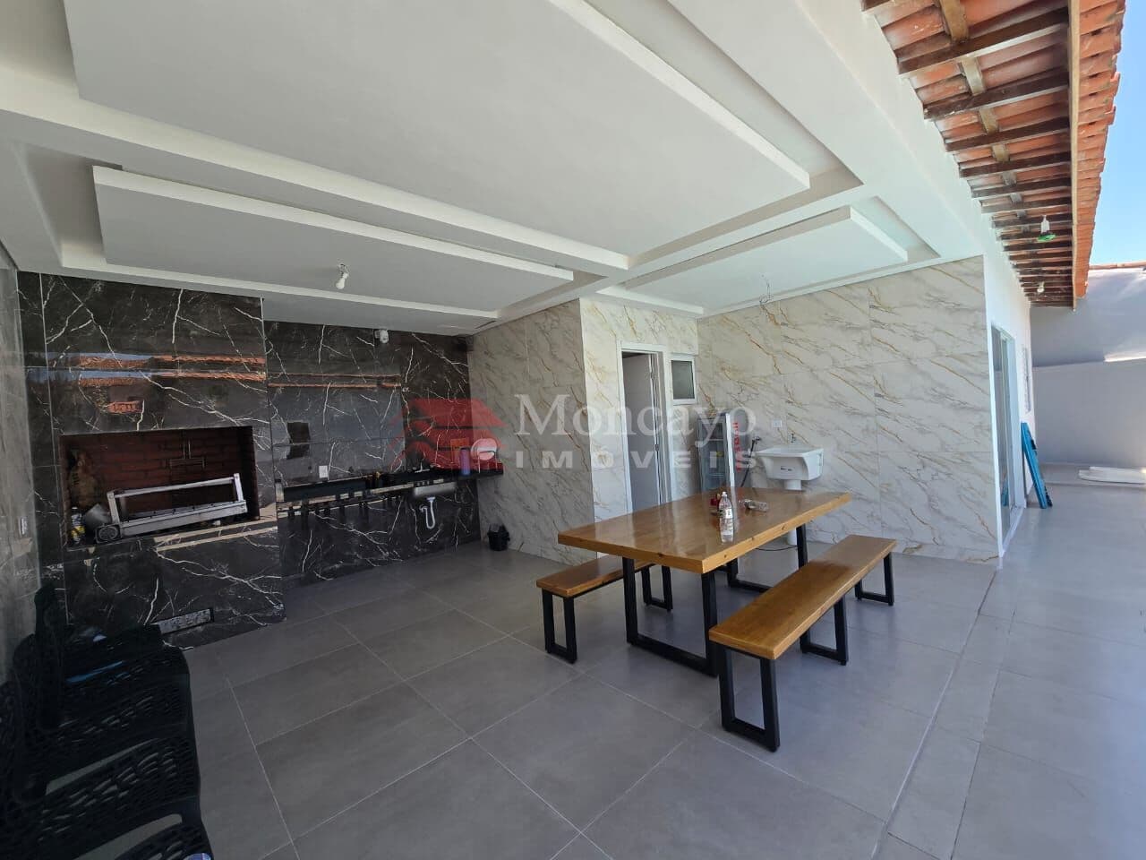 Casa com 4 quartos no Pontal de Santa Marina, Caraguatatuba.
